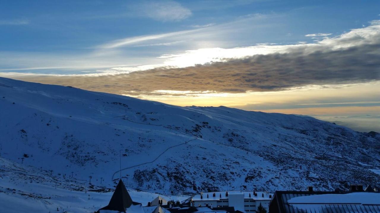 Estudio Con Vistas Sierra Nevada Phòng bức ảnh